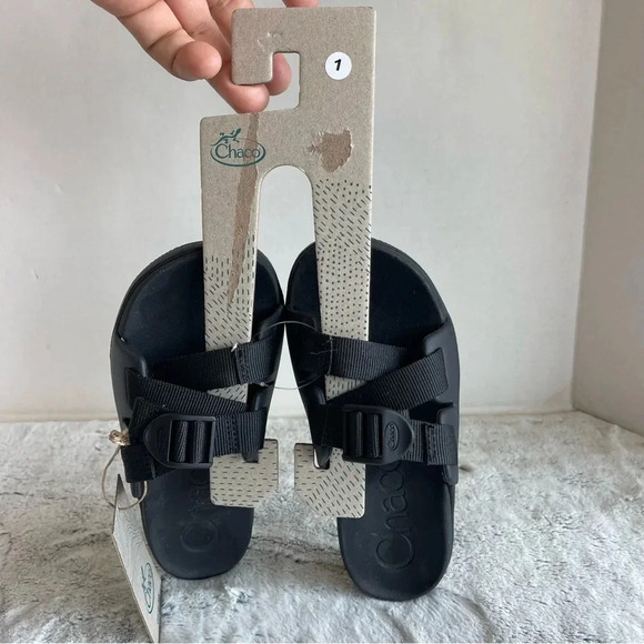 CHACO sandals Kids size 1 New - Picture 5 of 6